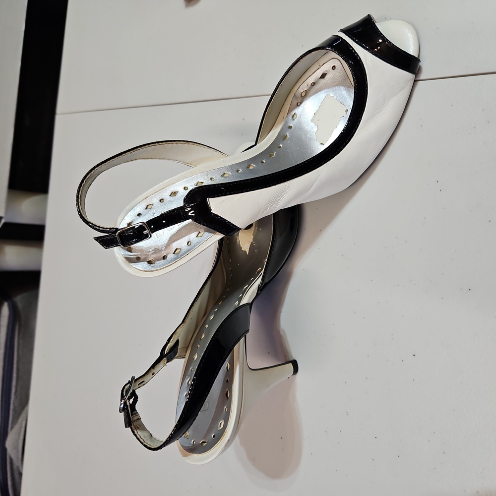 Women's open toe heel